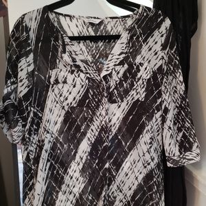 Reitmans sheer top.  Sz Xs
